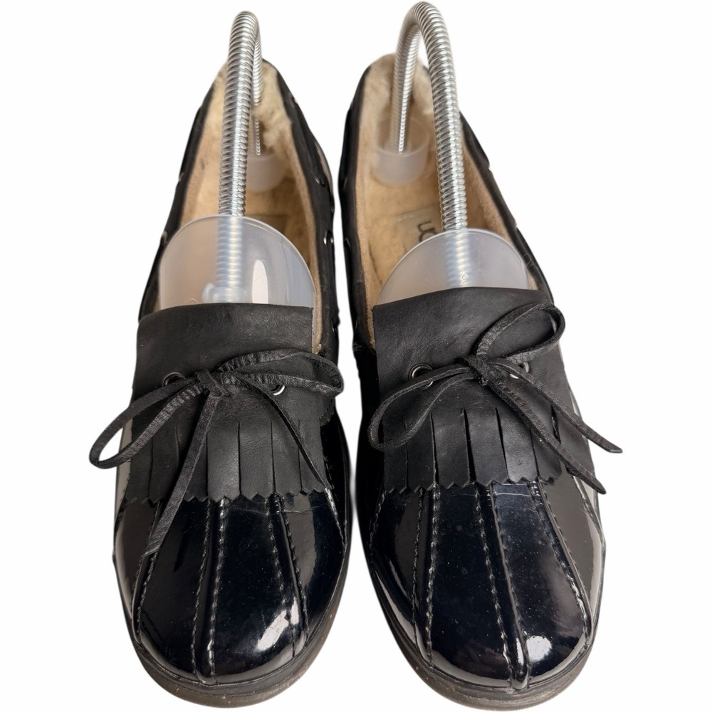 UGG Haylie Duck Shoes Black Patent Leather Suede Kiltie Tassel Loafers Womens 8 - Picture 2 of 11